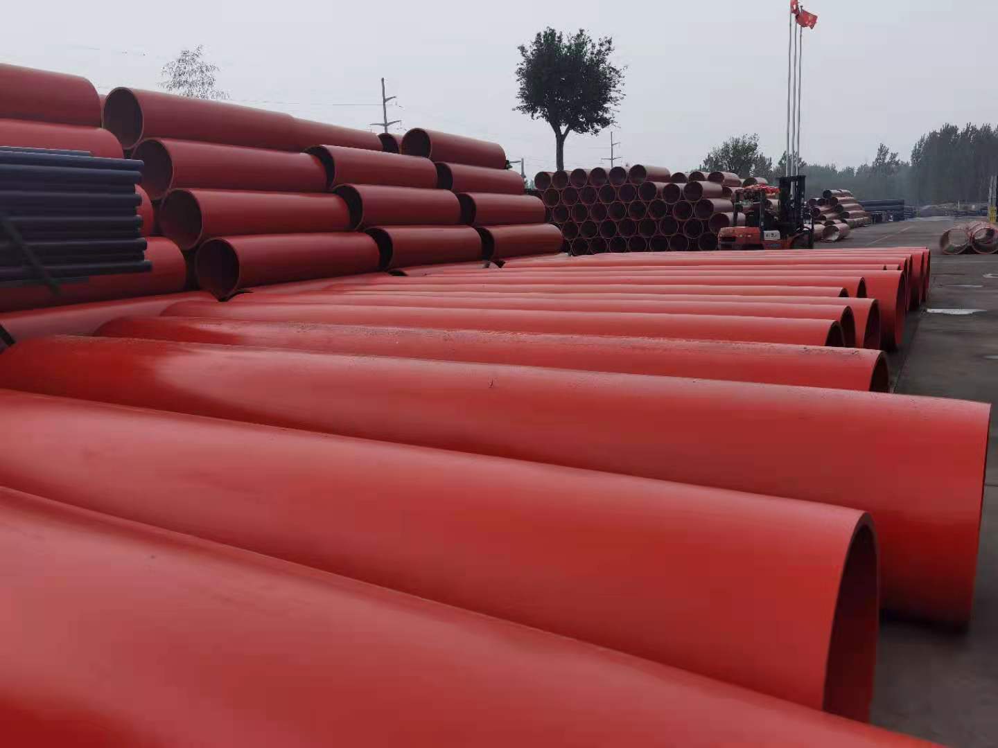 貴南引入貴陽(yáng)樞紐鐵路工程項(xiàng)目谷立隧道順利貫通(圖2)